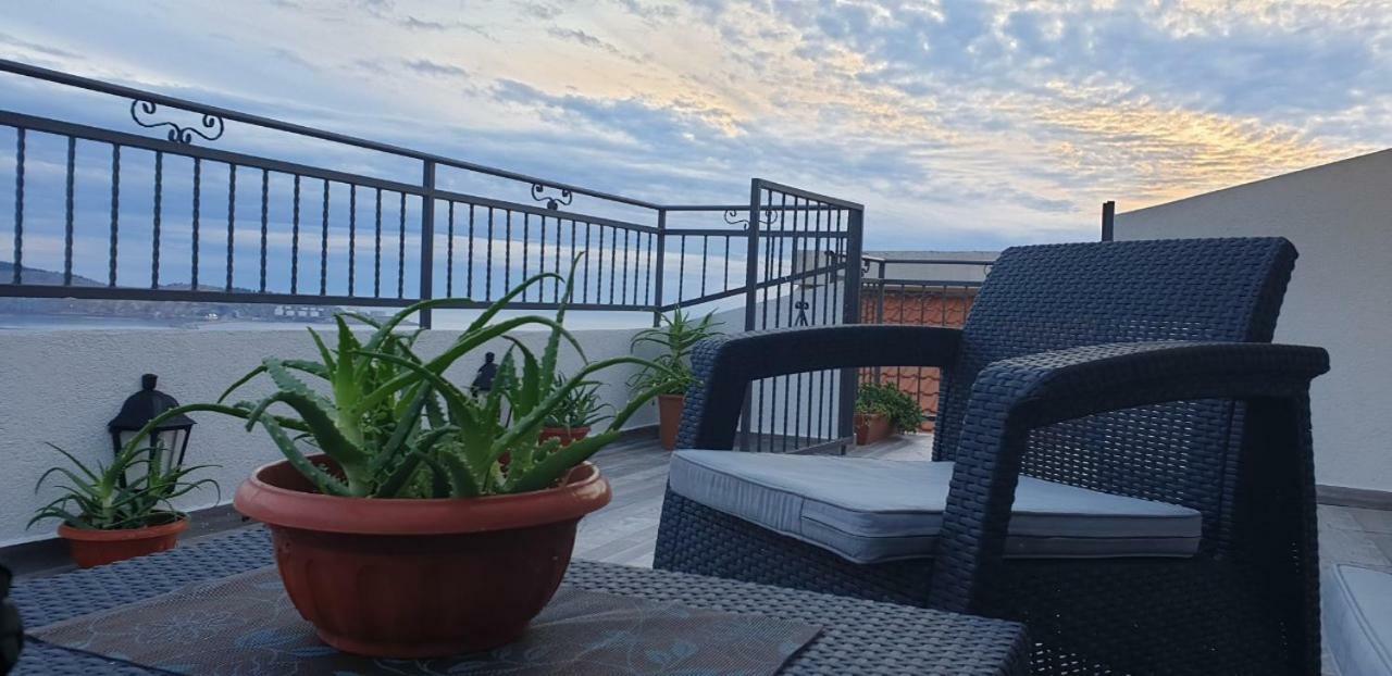 Apartmani Desancic Бар Экстерьер фото